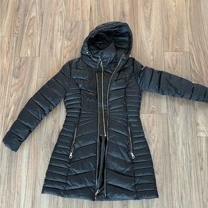 stylish puffer black jacket